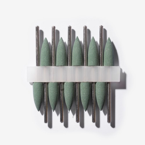 4052